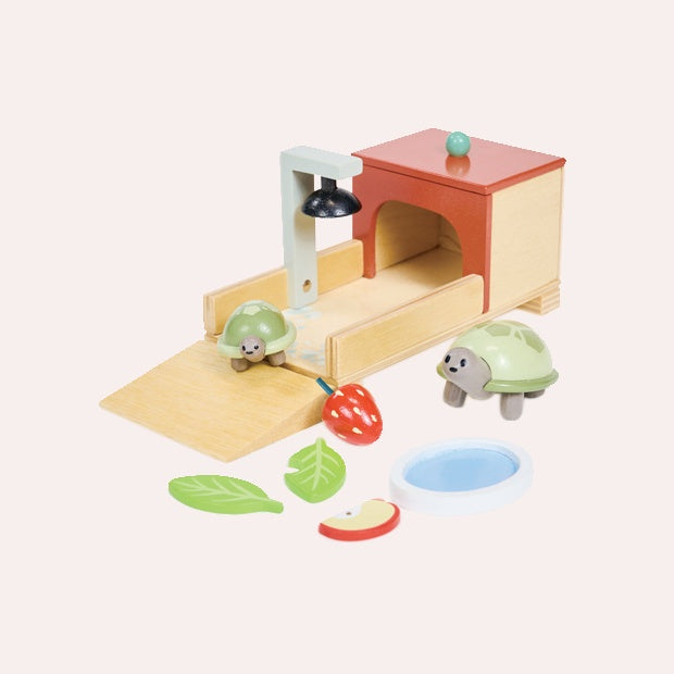Pet Tortoise Wooden Toy Set